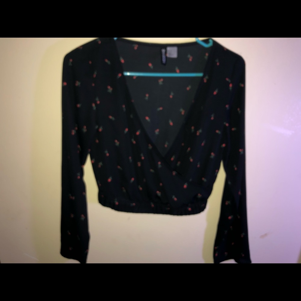 Long sleep crop top